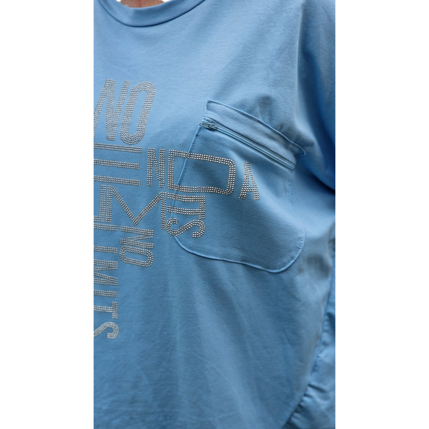 Shirt mit Brusttasche Vokuhila-Schnitt