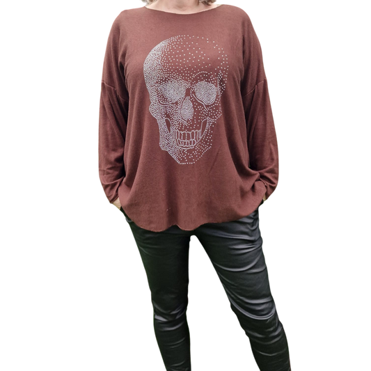 Pullover mit Totenkopf
