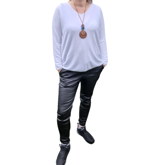 Basic Shirt mit Kette