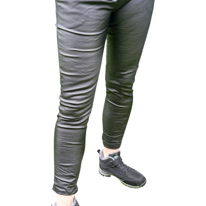 Kunstlederhose schwarz